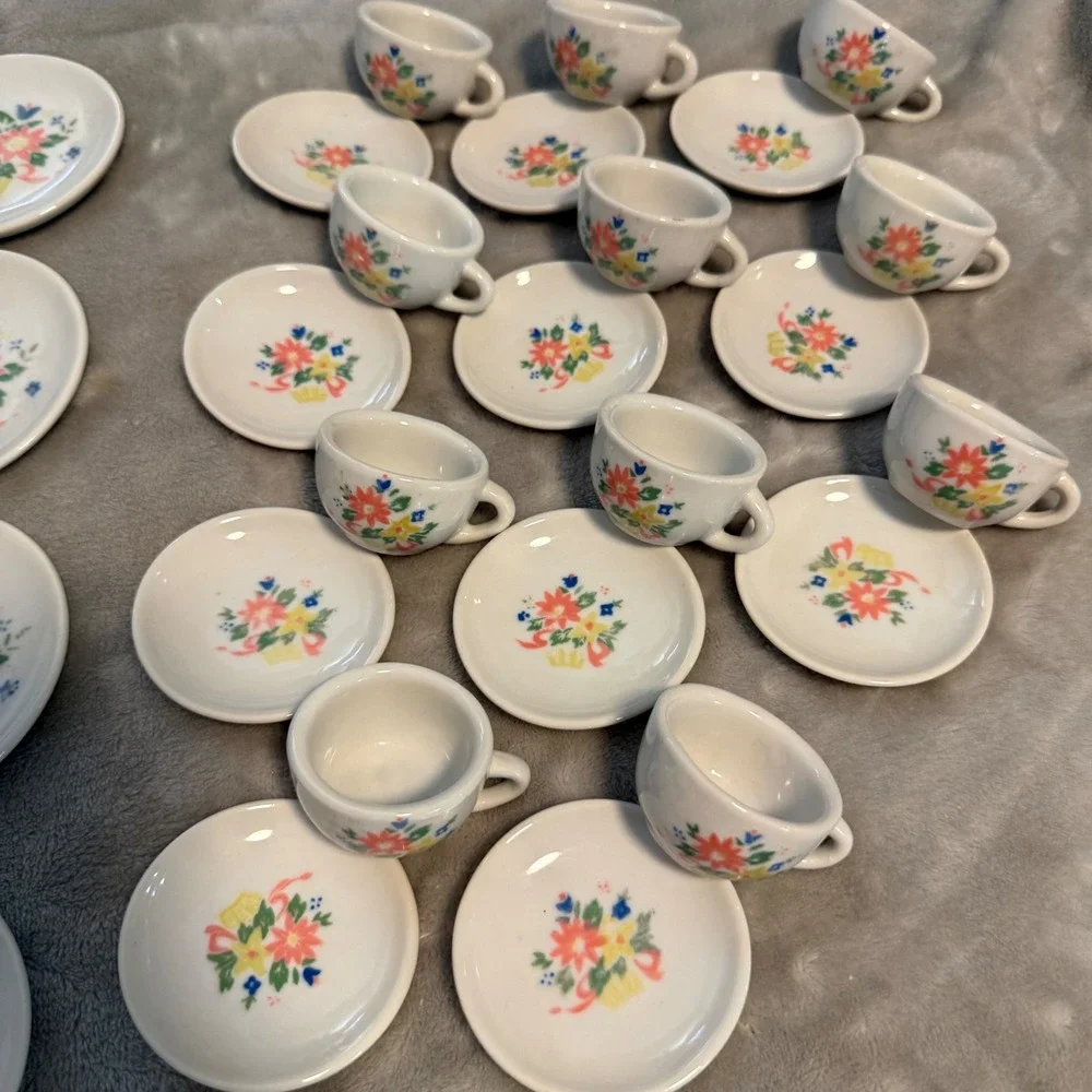 Vintage Miniature Floral‎ Tea Set 35 Pieces Cottagecore Display